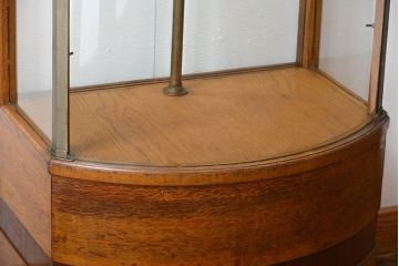 アンティーク家具　アンティーク　カーブガラスショーケース