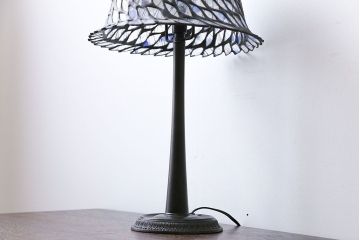 中古　ステンドグラステーブルスタンド照明(定価約10万円)