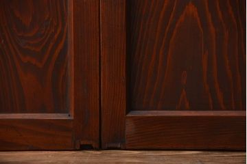 古民具・骨董　杉材の小さな板戸2枚(窓)