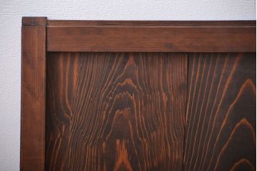 古民具・骨董　杉材の小さな板戸2枚(窓)