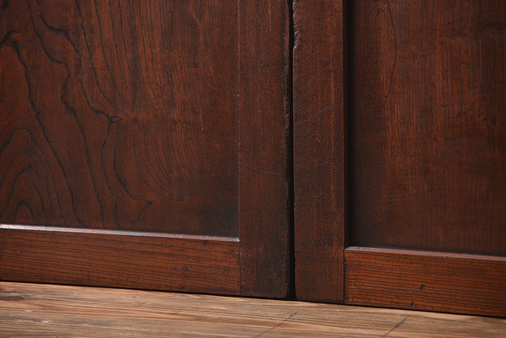 古民具・骨董　総欅材の板戸2枚セット(窓)