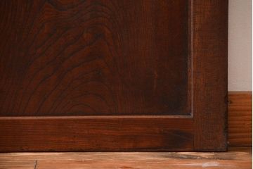 古民具・骨董　総欅材の板戸2枚セット(窓)