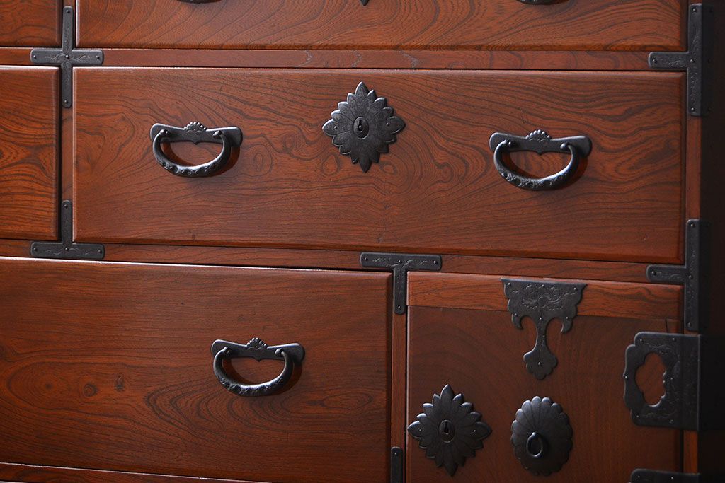 アンティーク家具　古民具・骨董　仙台一間時代箪笥(2)