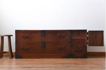 アンティーク家具　古民具・骨董　角手　時代箪笥ローボード