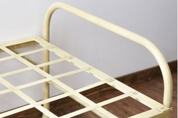 アンティーク家具　アンティーク　折り畳み式アイアンフレームベッド(1)