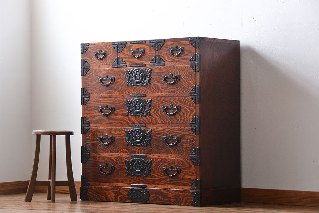 中古　伝統民芸家具　岩谷堂箪笥　衣装箪笥