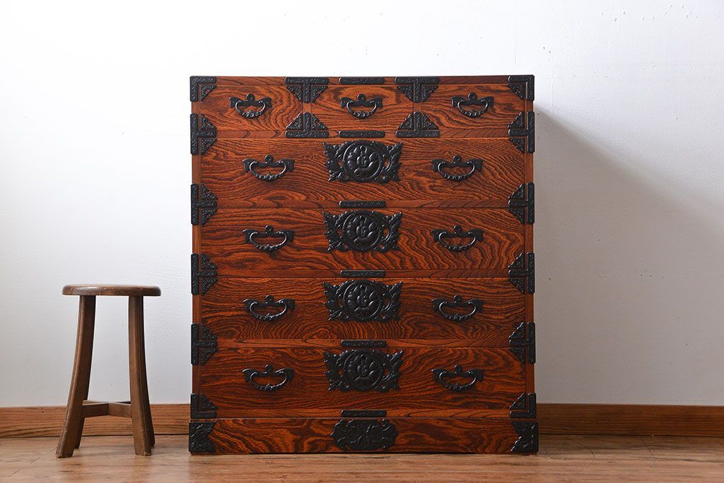 中古　伝統民芸家具　岩谷堂箪笥　衣装箪笥