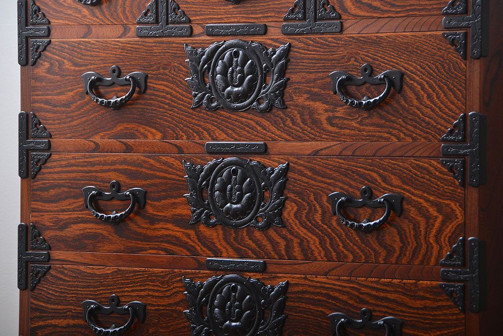 中古　伝統民芸家具　岩谷堂箪笥　衣装箪笥