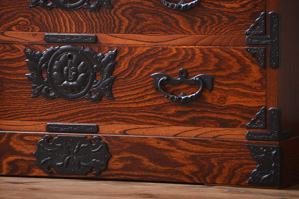 中古　伝統民芸家具　岩谷堂箪笥　衣装箪笥