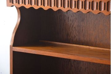 ヴィンテージ家具　イギリスビンテージ　カップボード