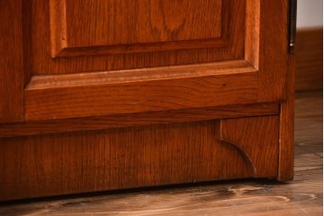 ヴィンテージ家具　イギリスビンテージ　カップボード
