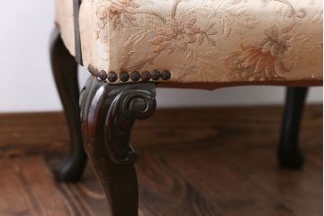 アンティーク家具　イギリスアンティーク　上質なアームチェア(ソファ)