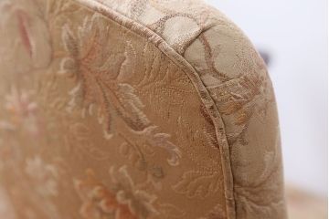 アンティーク家具　イギリスアンティーク　上質なアームチェア(ソファ)