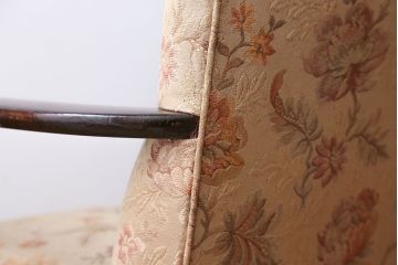 アンティーク家具　イギリスアンティーク　上質なアームチェア(ソファ)