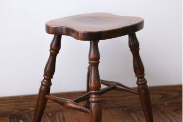 中古　飛騨産業　キツツキマーク　スツール(2)