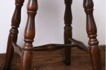 中古　飛騨産業　キツツキマーク　スツール(2)
