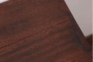 アンティーク家具　ダイヤガラス入り!小振りな収納棚