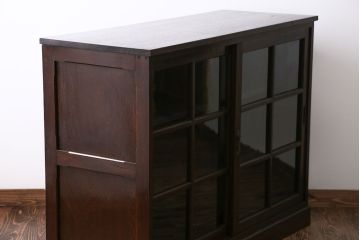 アンティーク家具　おしゃれな横型ガラス戸棚