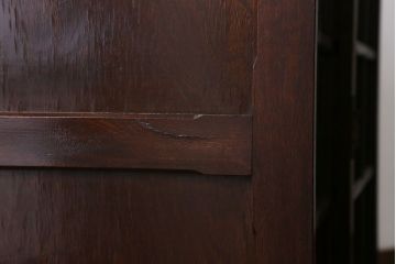 アンティーク家具　おしゃれな横型ガラス戸棚