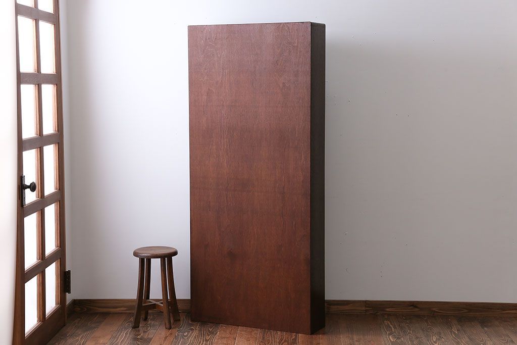 アンティーク家具　シンプルな薄型本棚