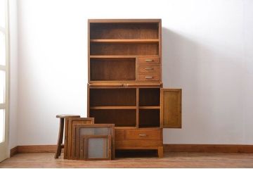 レトロ家具　昭和レトロ　脚付き食器棚