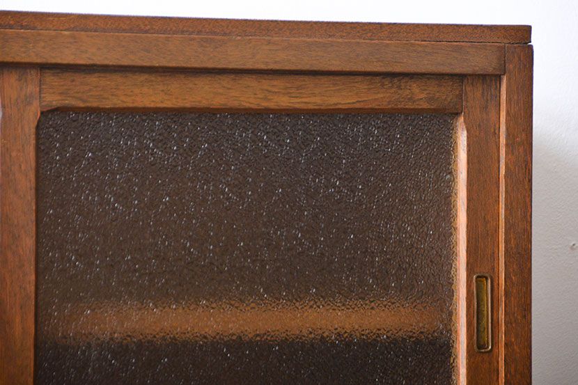 レトロ家具　昭和レトロ　脚付き食器棚