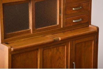 レトロ家具　昭和レトロ　脚付き食器棚