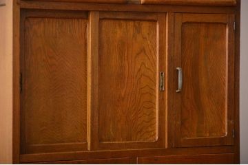 レトロ家具　昭和レトロ　脚付き食器棚