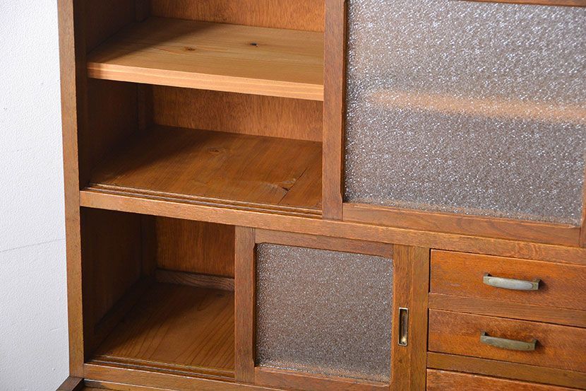 レトロ家具　昭和レトロ　脚付き食器棚