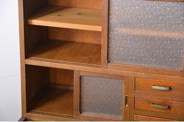 レトロ家具　昭和レトロ　脚付き食器棚