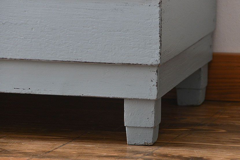 アンティーク家具　アンティークペイント　脚付きガラスケース(1)