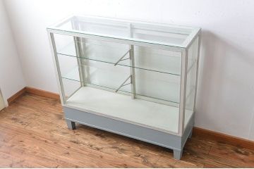 アンティーク家具　アンティークペイント　脚付きガラスケース(2)