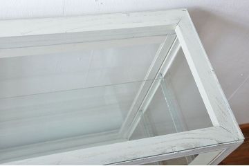 アンティーク家具　アンティークペイント　脚付きガラスケース(2)