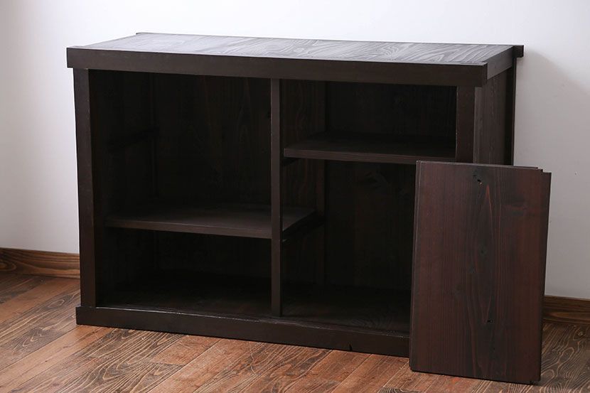 アンティーク家具　古民具・骨董 シックな四尺水屋箪笥サイドボード