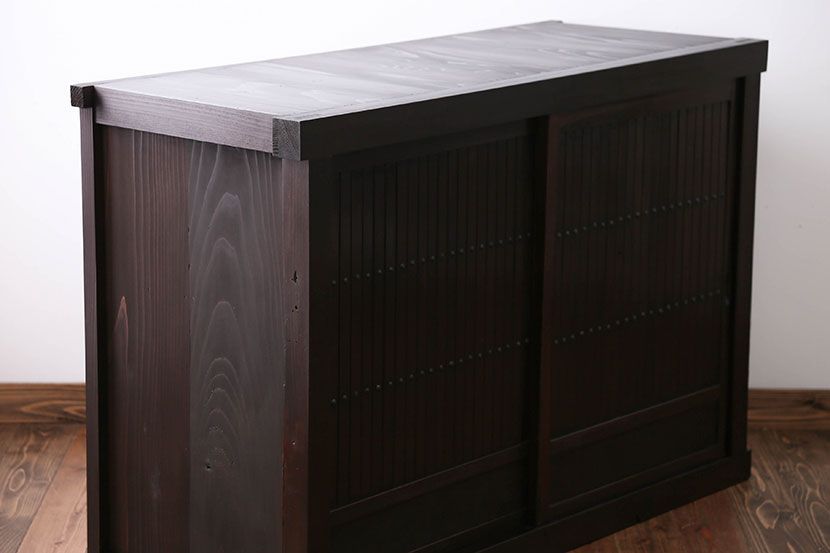 アンティーク家具　古民具・骨董 シックな四尺水屋箪笥サイドボード