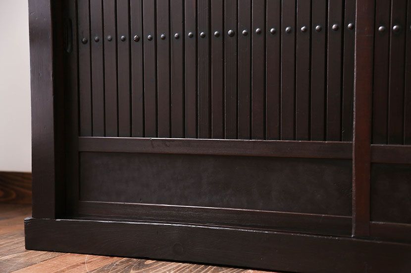 アンティーク家具　古民具・骨董 シックな四尺水屋箪笥サイドボード