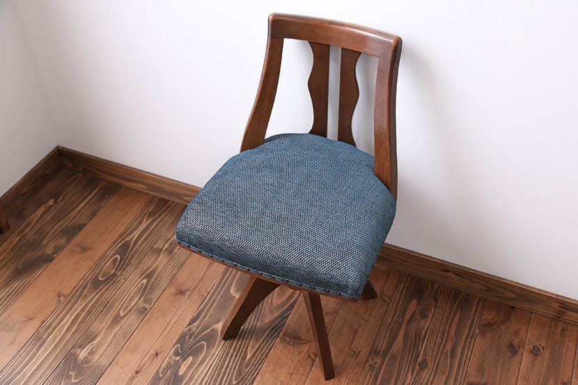 レトロ家具　アンティーク　レトロな回転椅子