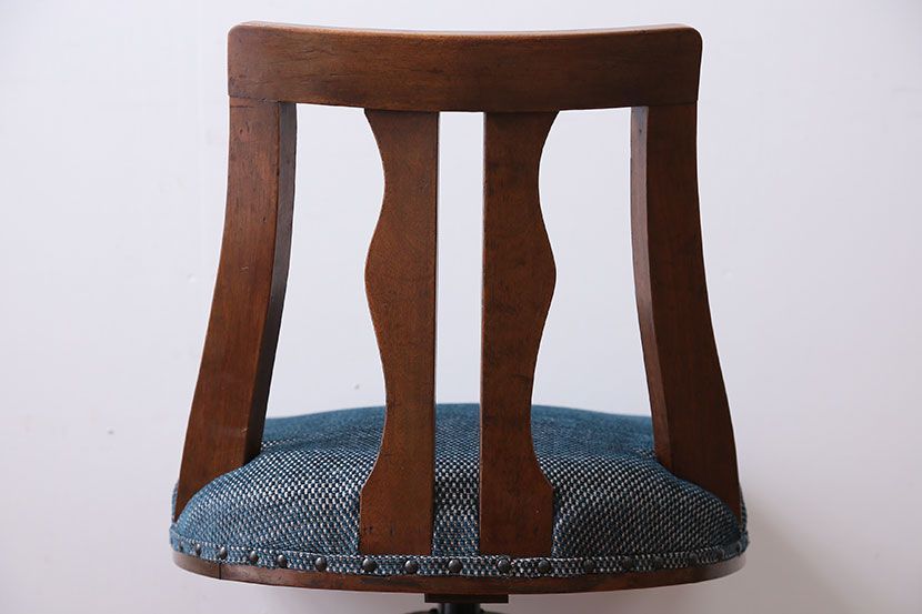 レトロ家具　アンティーク　レトロな回転椅子