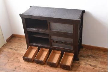 アンティーク家具　古民具・骨董　モダンな四尺水屋箪笥サイドボード