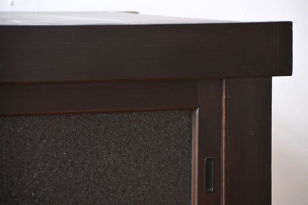 アンティーク家具　古民具・骨董　モダンな四尺水屋箪笥サイドボード