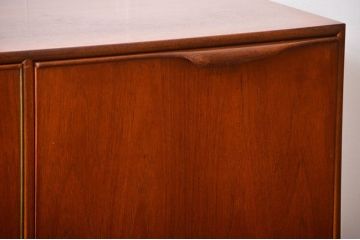 ヴィンテージ家具　北欧ビンテージ　マッキントッシュ製リビングボード
