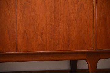 ヴィンテージ家具　北欧ビンテージ　マッキントッシュ製リビングボード