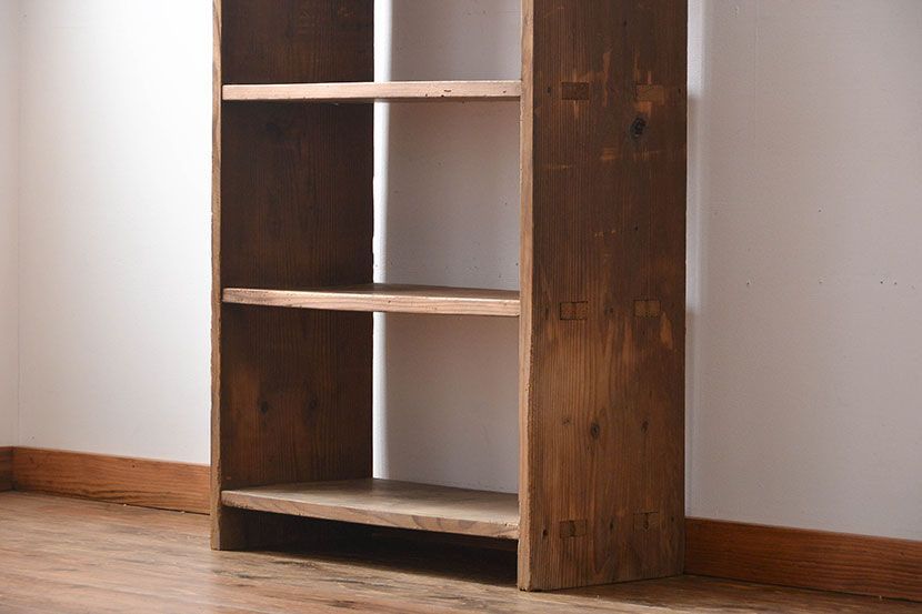 アンティーク家具　古い木のシンプルな本棚