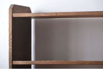 アンティーク家具　古い木のシンプルな本棚