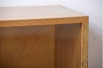 レトロ家具　アンティーク　飾り棚付きレトロな収納棚