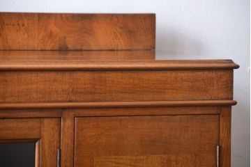 アンティーク家具　イギリスアンティーク　猫脚のキャビネット