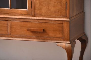アンティーク家具　イギリスアンティーク　猫脚のキャビネット