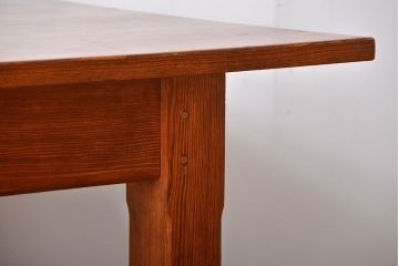 アンティーク家具　イギリスアンティーク　シンプルなダイニングテーブル