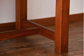 アンティーク家具　イギリスアンティーク　シンプルなダイニングテーブル