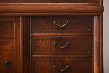 アンティーク家具　アンティーク　前面桑張りの上品な茶箪笥